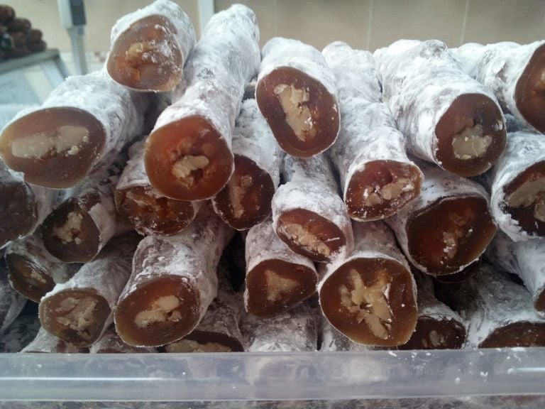 TOKAT KÖMESİ CEVİZLİ SUCUK 500GR
